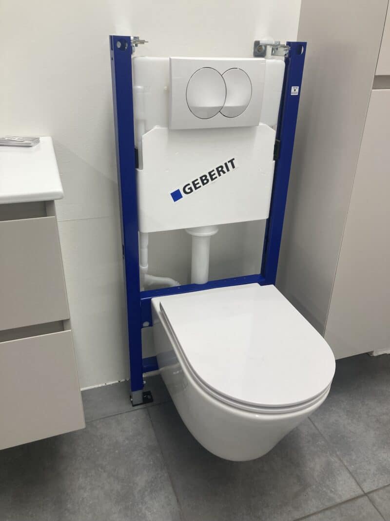 Toiletsæt 9010 - Komplet toilet m. sæde. Ekskl. cisterne og tryk